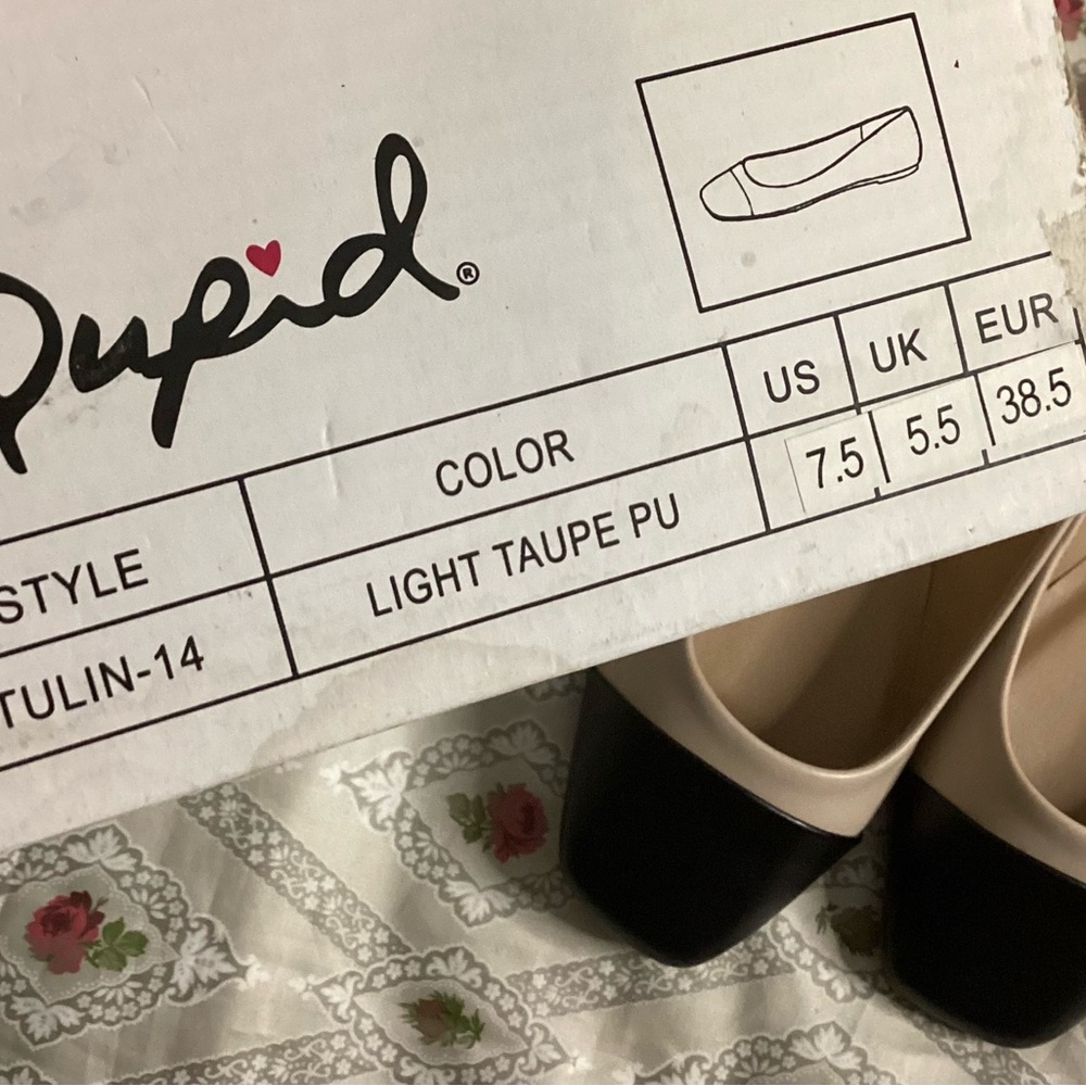 Qupid Tulin Cream and Black Flats Minimalist Loafers Size 6 & 8 - Picture 9 of 9